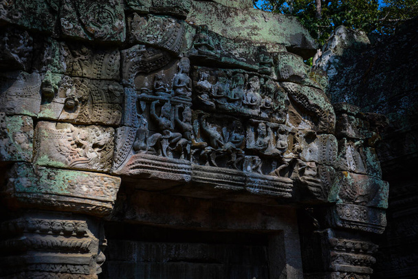 Harabeleri olan eski Budist tapınağı, Angkor Wat, Kamboçya - Fotoğraf, Görsel