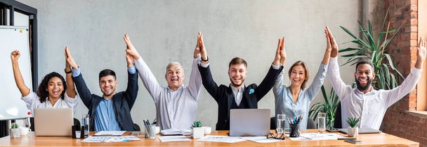 Happy Colleagues Celebrating Business Success Giving High-Five In Office, Panorama - Fotografie, Obrázek