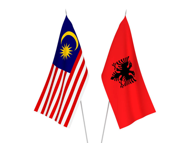 Bandeiras da Malásia e da Albânia
 - Foto, Imagem