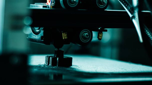 Three dimensional plastic printer during work - Foto, Bild