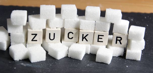 valkoisia sokerikuutioita - Valokuva, kuva