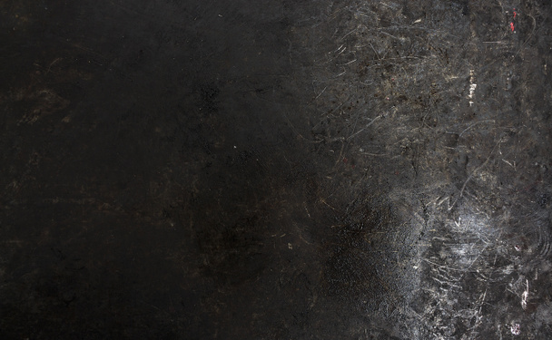 vanha metalli lattia öljytahroja. ylivalo ja suuri kontrasti taustalla - Valokuva, kuva