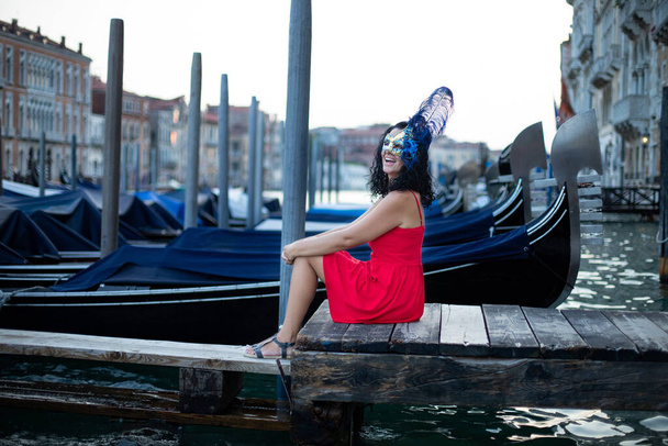 Guardando la vista del grande canale di Venezia. Concetto di vacanza in Italia - Foto, immagini