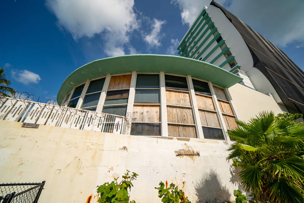 Deauville Beach Resort Miami FL chiuso - Foto, immagini