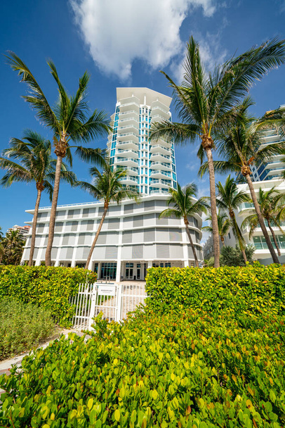 Miami Beach condominiums haut de gamme sur la plage - Photo, image