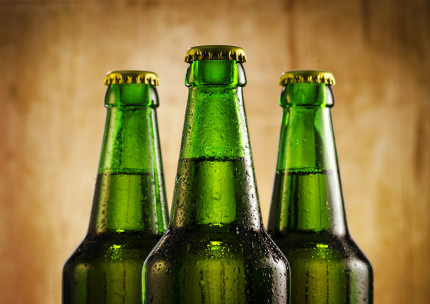 Butelki po piwie - Zdjęcie, obraz