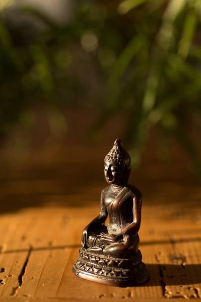 Estatua de Buddha
 - Foto, Imagen