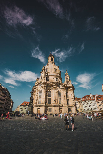 View of Frauenkirche church on the main city square, in Dresden, Germany. - Fotoğraf, Görsel