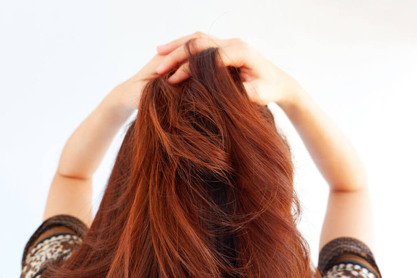 Азиатские прически это каштановые волосы моды красивой женщины
 - Фото, изображение