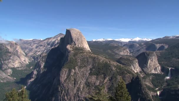 Pan del paisaje de Yosemite
 - Imágenes, Vídeo