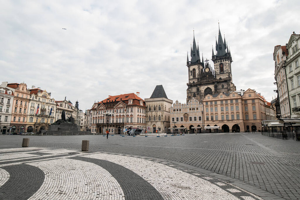 Piazza della Città Vecchia con Chiesa di Tyn. Veduta di Praga. Dettaglio della Praga nella Città Vecchia. Repubblica ceca . - Foto, immagini