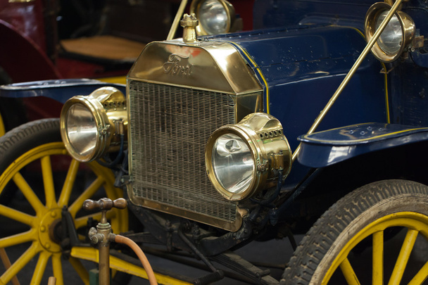 Автомобильный музей Валенсе
 - Фото, изображение