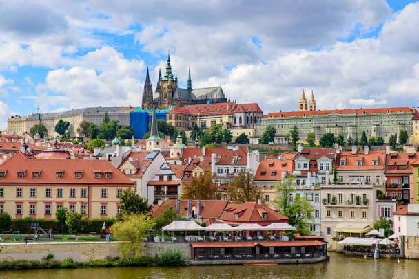 Pražský hrad, největší starobylý hrad na světě, v Praze - Fotografie, Obrázek