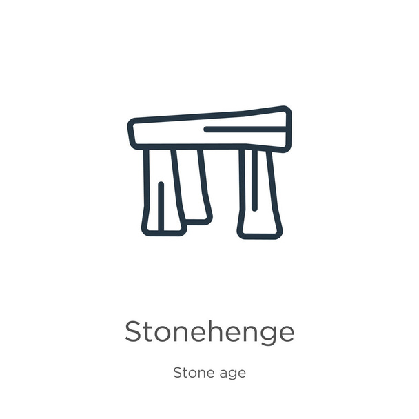 Icono de Stonehenge. Icono de contorno de piedra lineal delgada aislado sobre fondo blanco de la colección de edad de piedra. Signo de vector de línea, símbolo para web y móvil - Vector, Imagen