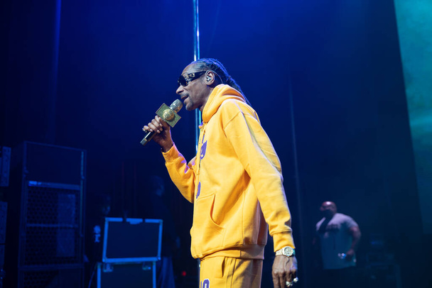 Snoop Dogg esiintyy livenä Detroitin Fillmoressa, Michiganissa Yhdysvalloissa 01.26.2020 - Valokuva, kuva