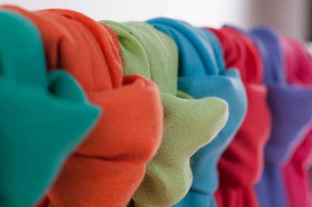 farbige Schals - Foto, Bild