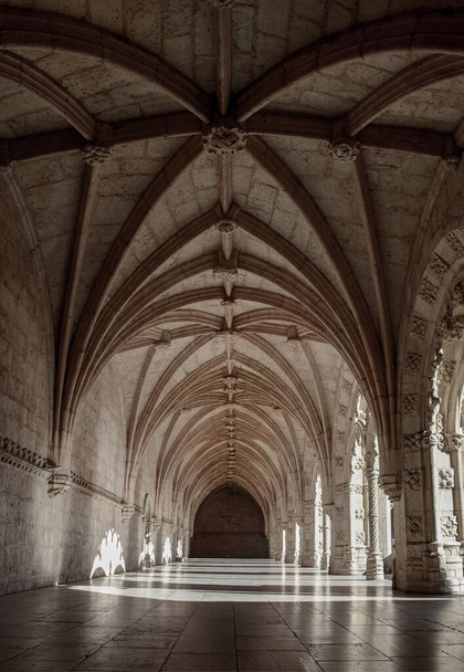 Монастир Ієронімоса (Mosteiro dos Jeronimos), стиль посібника, в Лісабоні, Португалія.. - Фото, зображення