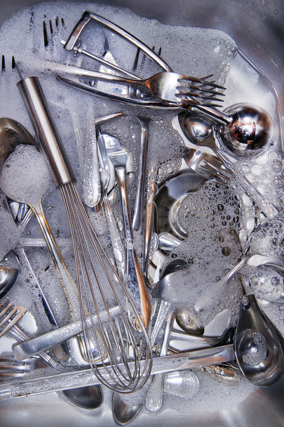 az étkezés után mossa ki a evőeszközök - Fotó, kép