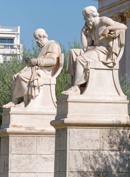 Platon i Sokrates starożytni greccy filozofowie marmurowe posągi, Ateny Grecja - Zdjęcie, obraz
