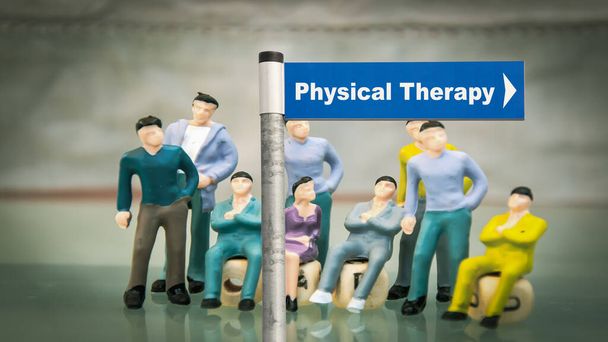 Вуличний знак шлях до фізичної терапії
 - Фото, зображення