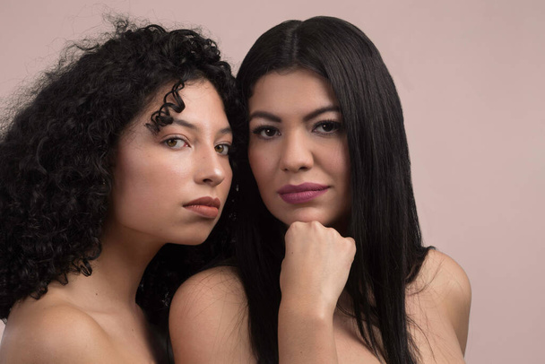 portrait of two young women, beauty - Foto, imagen