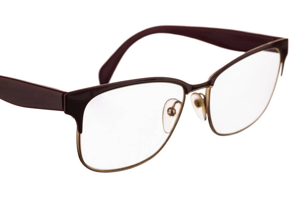 Moderne Brille auf weißem Hintergrund, Accessoire für Frauen.  - Foto, Bild