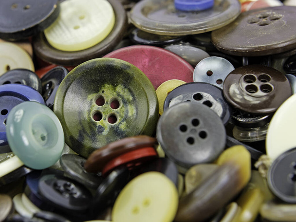 Beaucoup de vieux boutons de vêtements - Photo, image