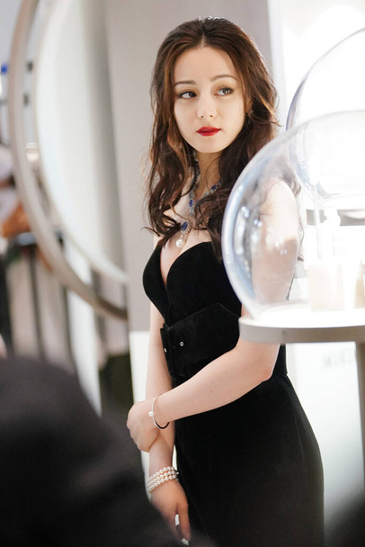 Chinese actress, singer and model of Uyghur ethnicity Dilireba attends a jewellery brand promotional event in Shanghai, China, 2 July 2020. - Fotoğraf, Görsel