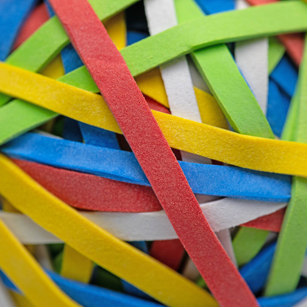 Mnoho barevných gumiček ve tvaru koule - Fotografie, Obrázek