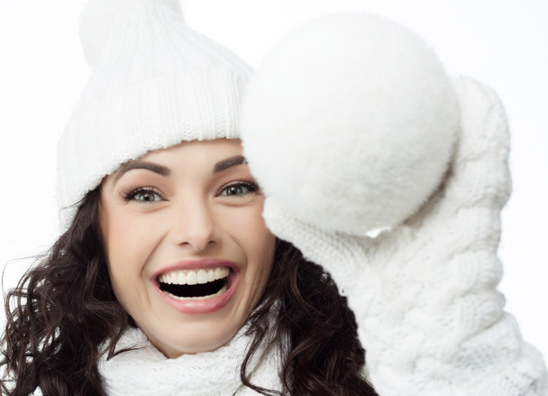 Smiling woman with snowball - Foto, Imagem