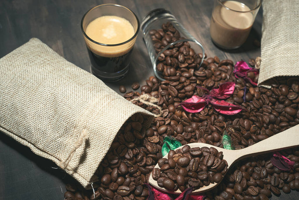 コロンビアの穀物コーヒーの味は - 写真・画像
