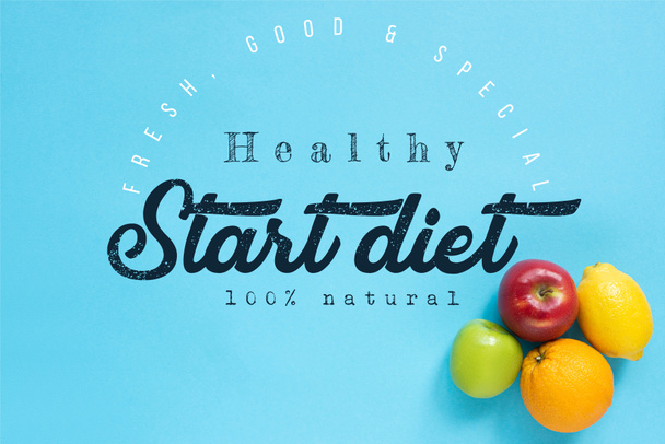 Ansicht von reifen Früchten auf blauem Hintergrund, Diät-Start-Illustration - Foto, Bild