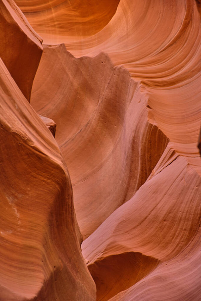 Antelope Canyon φώτα και βράχοι arizona usa - Φωτογραφία, εικόνα
