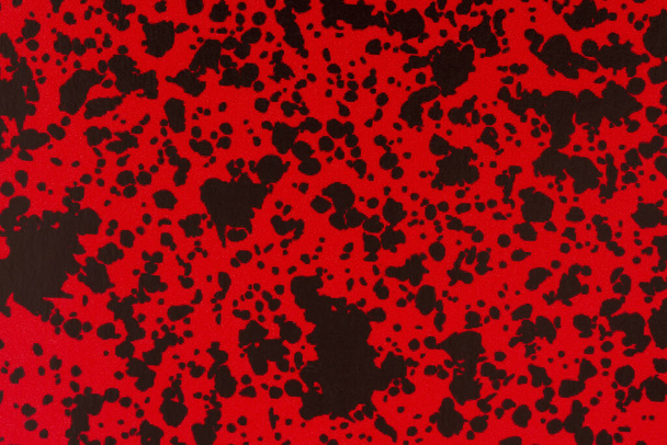 Papel cartão preto e vermelho texturizado close up fundo com espaço de cópia para mensagem ou uso como textura  - Foto, Imagem