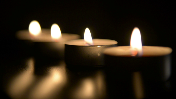 Svíčky ve tmě - Záběry, video