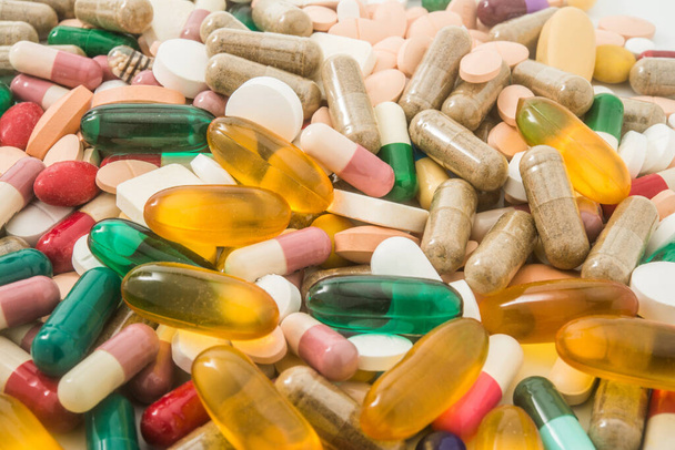 Gezonde en medische pillen, apotheek pillen - Foto, afbeelding