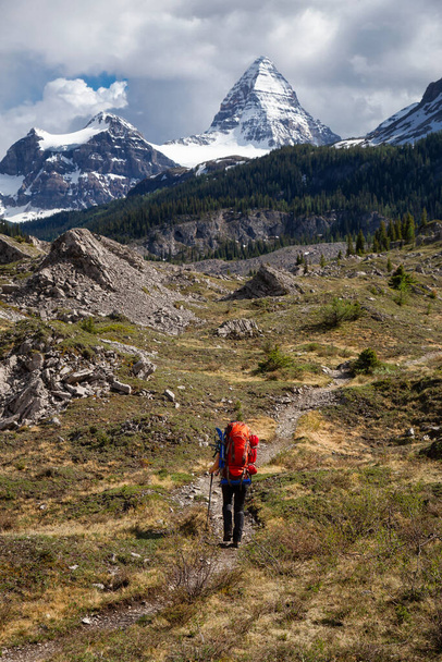 Adventure Backpacking in the Iconic Mt Assiniboine Provincial Park near Banff - Фото, изображение
