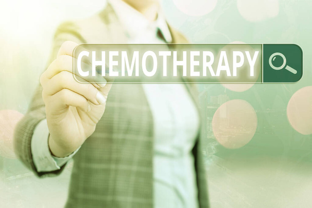 Piszę notatkę z chemioterapią. Biznes zdjęcie pokazujące leczenie choroby przy użyciu substancji chemicznych Web search cyfrowych informacji futurystyczne połączenie sieci technologii. - Zdjęcie, obraz
