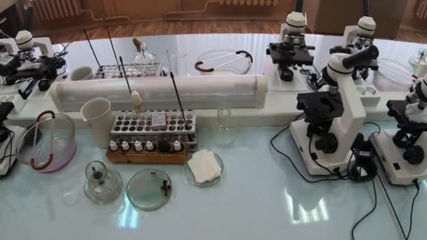 Mikroskope im molekularen Labor. - Filmmaterial, Video