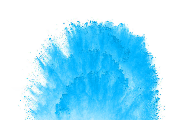 Explosión de polvo de color azul sobre fondo blanco. Nube de colores. El polvo colorido explota. Pintura Holi. - Foto, imagen