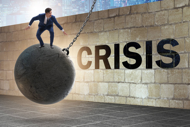 Homme d'affaires dans le concept de gestion de crise - Photo, image