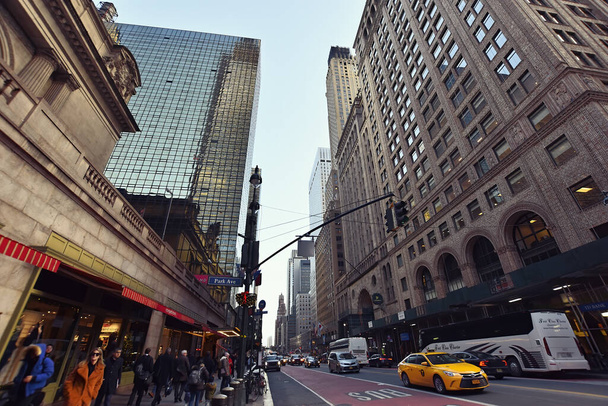 New York, USA - December 5, 2019. Street view in the neighborhood of the Grand Central Terminal commuter rail terminal in Midtown Manhattan, New York City. - Фото, изображение