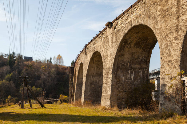 Ancient railway arch bridge. Vorokhta. Ukraine - Photo, Image