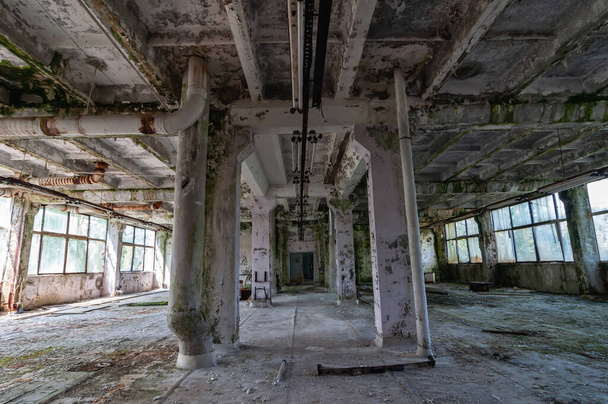 Fábrica de Júpiter em Pripyat, zona de exclusão de Chernobil. Usina nuclear de Chernobyl Zona de Alienação na Ucrânia União Soviética
 - Foto, Imagem