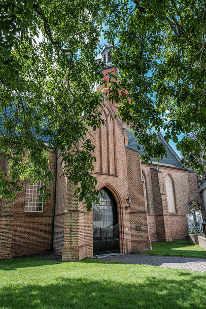 Άποψη του Αγίου Lambertuskerk προτεσταντική εκκλησία - Φωτογραφία, εικόνα