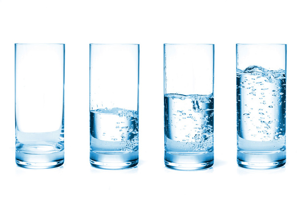 Свежая вода в стакане
 - Фото, изображение