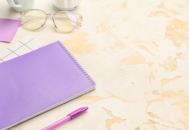Notebooks with pen and eyeglasses on white background - Foto, Imagem