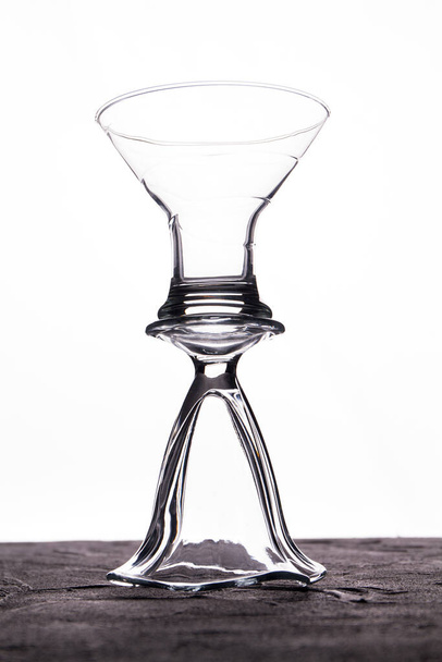 Coluna de dois copos de vidro curvo
. - Foto, Imagem