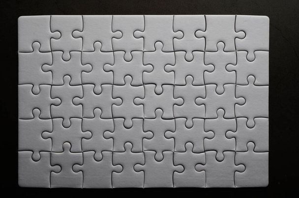 Jigsaw puzzle colore bianco, Puzzle pezzi griglia, Successo. - Foto, immagini