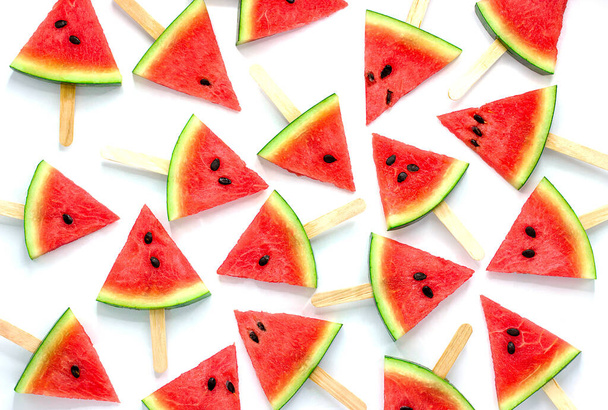 tranches de melon d'eau popsicles isolés sur fond blanc, Fond de fruits - Photo, image